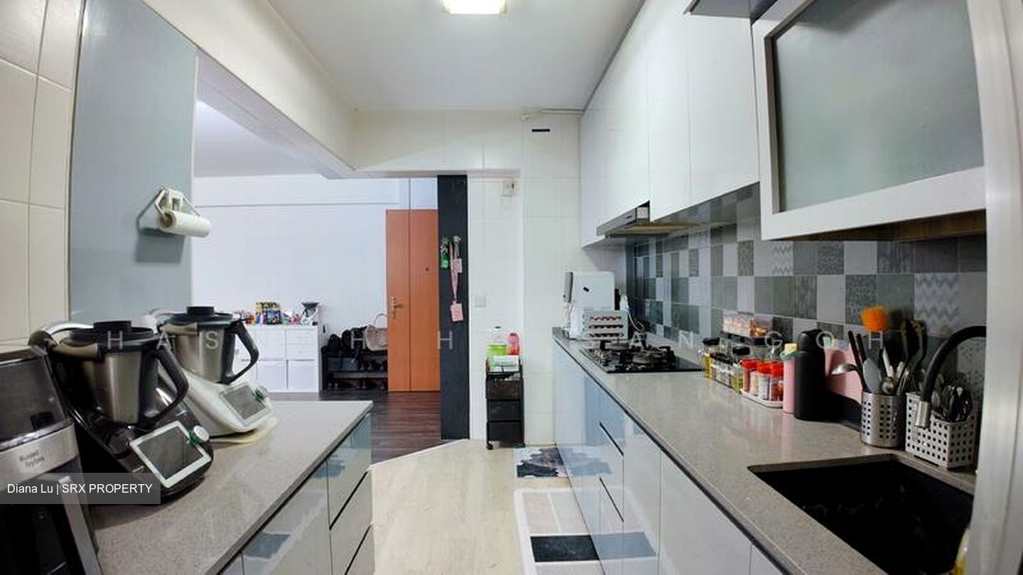 Blk 426C Floral Spring @ Yishun (Yishun), HDB 5 Rooms #501991901